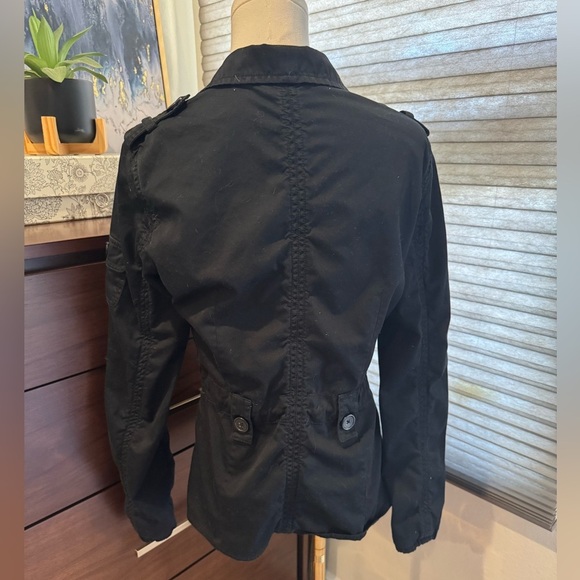 Divided H&M Women's Black Utility Jacket. Size 36/US 6 - Picture 5 of 8